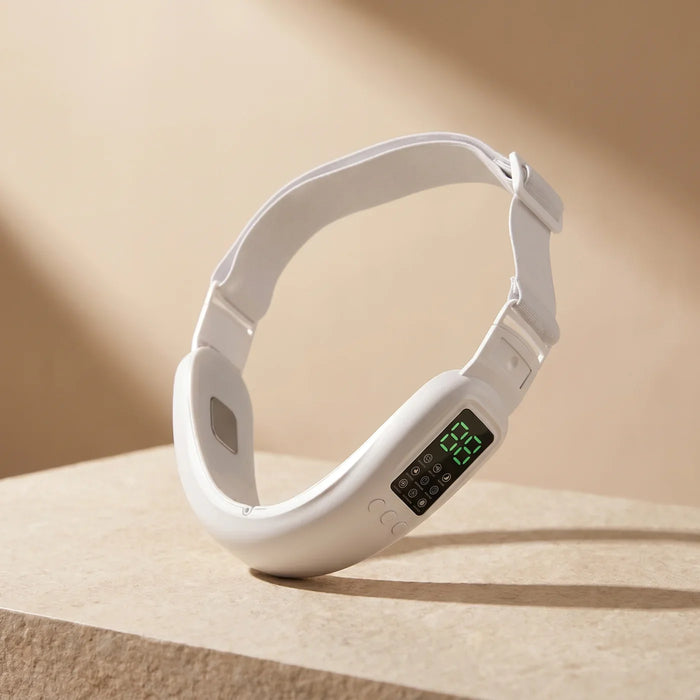 Definaire band on warm stone, clean product still